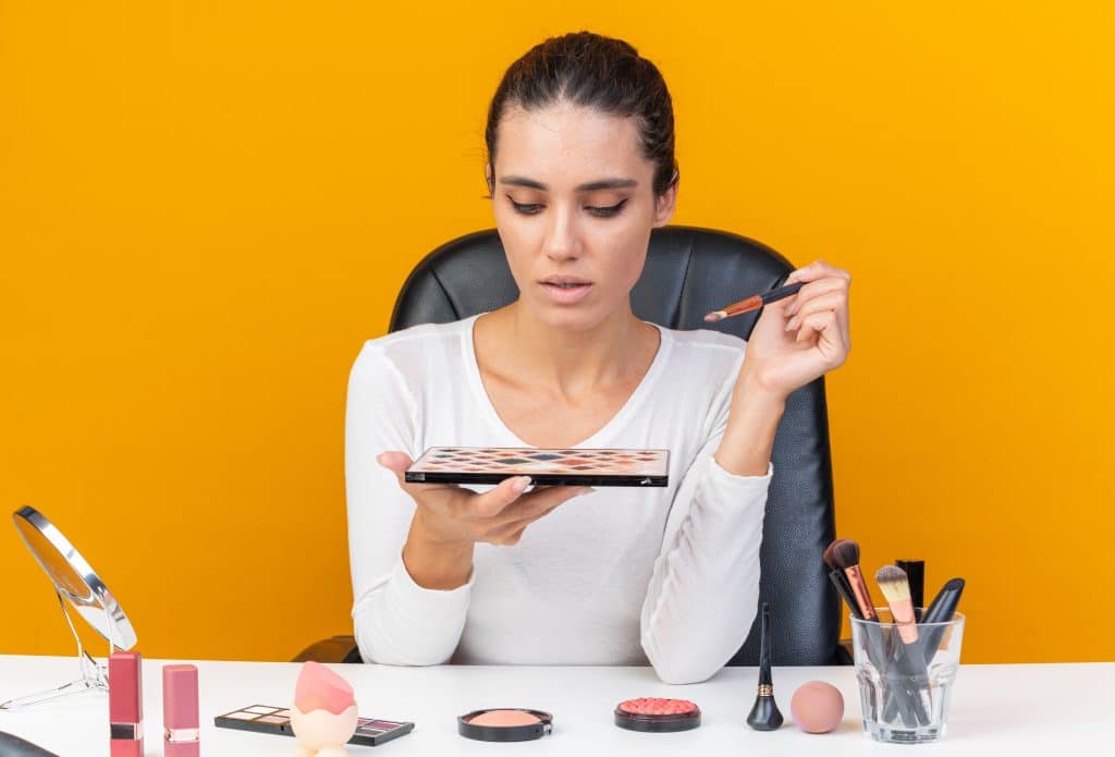 15-Minute Professional Makeup: Your Busy Morning Guide
